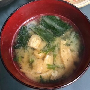 青ネギたっぷり味噌汁